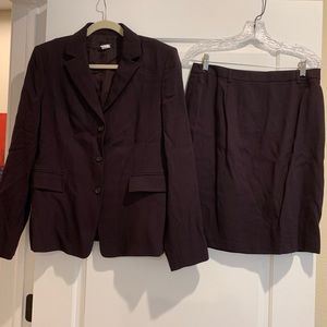 VERY MUCH LIKE NEW JCrew Eggplant Wool Skirtsuit!